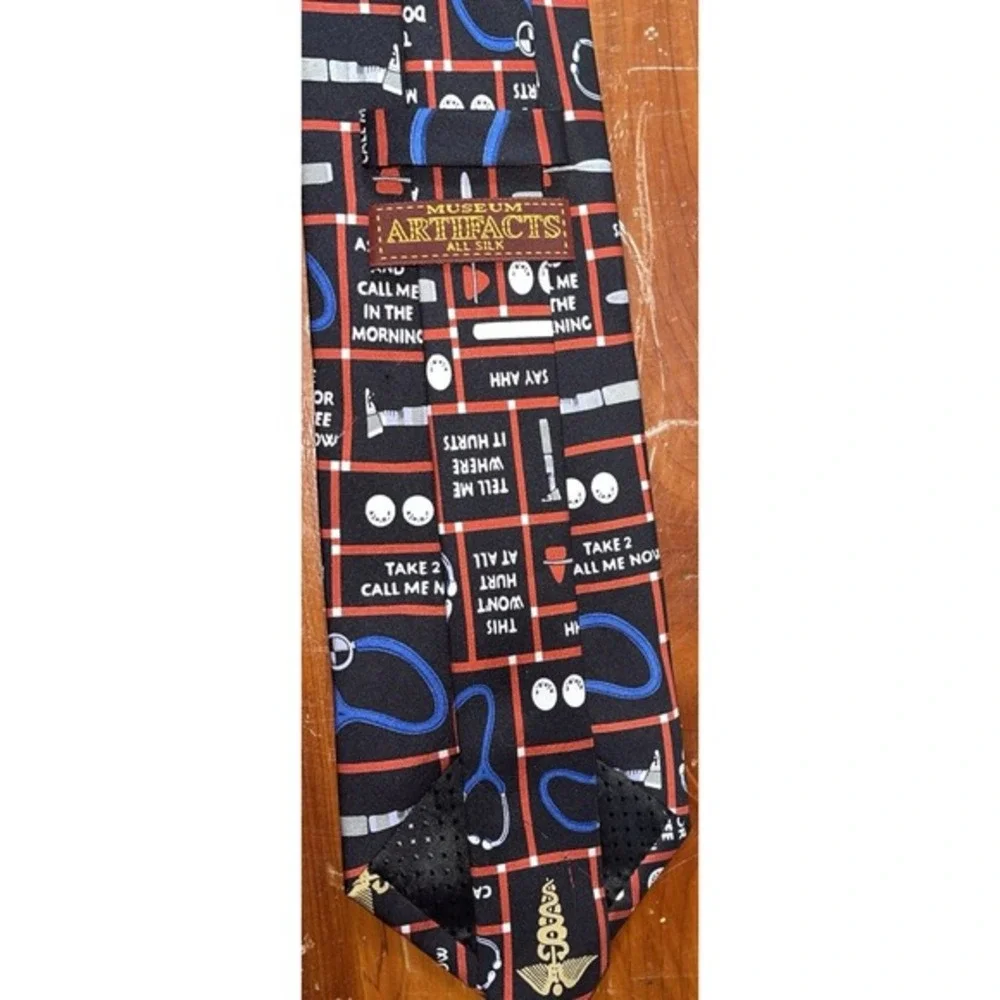 Museum Artifacts Mens Silk Medical Novelty Tie Black Red‎ Stethoscope Aspirin